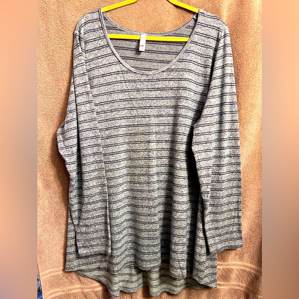 Women’s Tunic by LuLaRoe